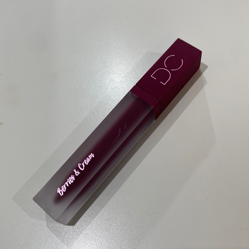 Dominique Cosmetics liquid lipstick in Plum Berry